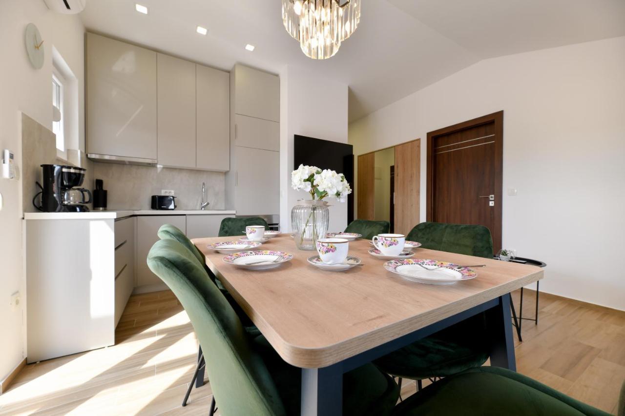 Modern Holiday Apartment "Libra" With Swimming Pool Posedarje Eksteriør bilde