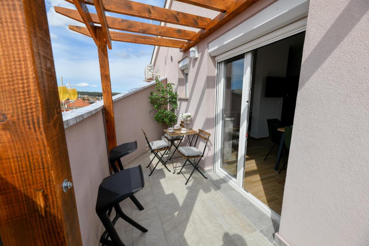 Modern Holiday Apartment "Libra" With Swimming Pool Posedarje Eksteriør bilde