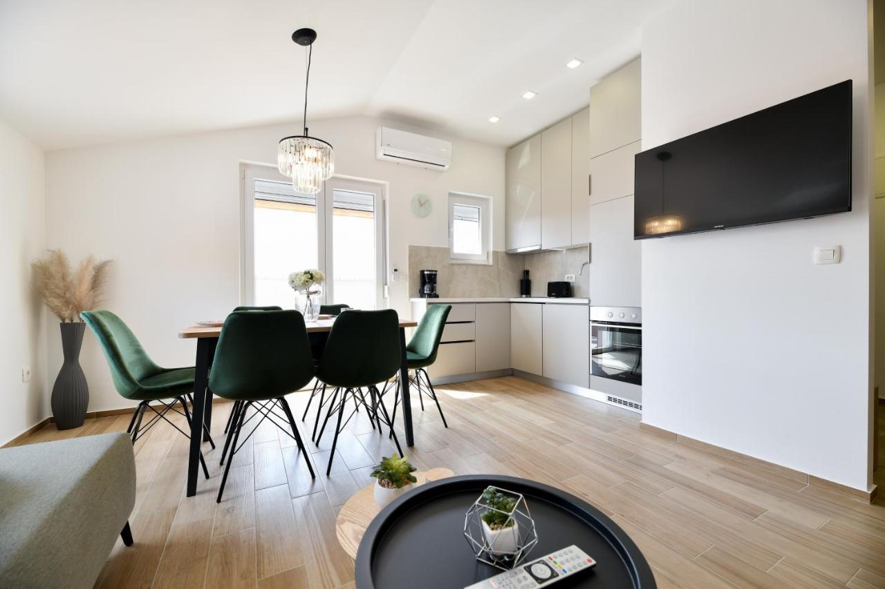 Modern Holiday Apartment "Libra" With Swimming Pool Posedarje Eksteriør bilde